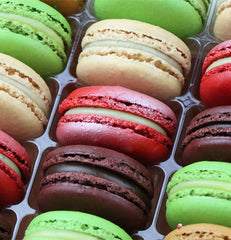 Noel Macaron Box, 25pc - thierry arlan New York - holidays